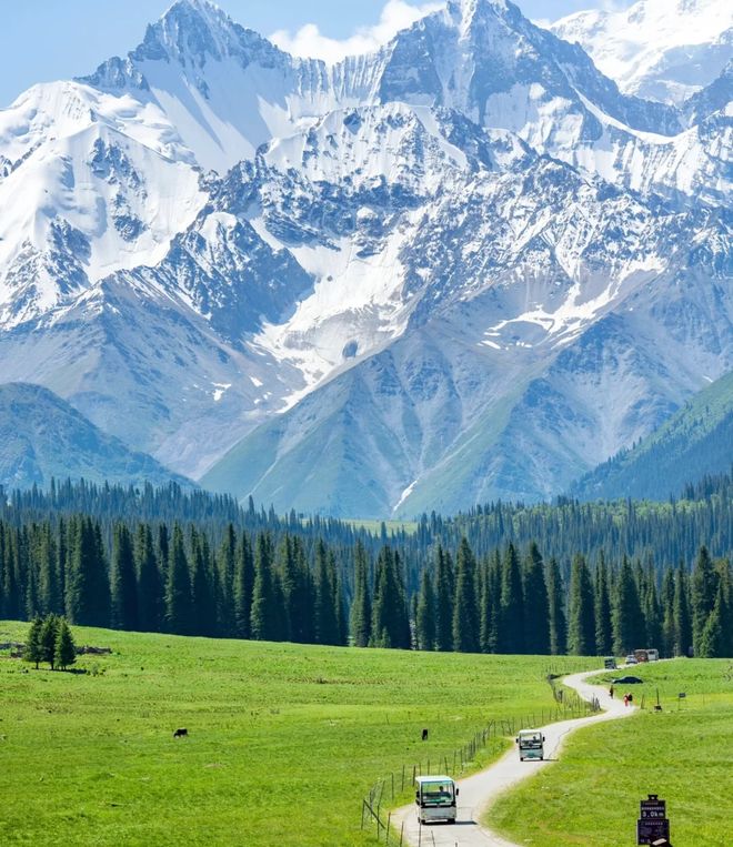 程环游带父母去新疆16天路线环游跟小团开元棋牌app带父母去新疆16日小团行(图2)